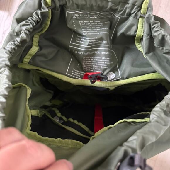 Osprey Backpack, Aether 70 Pro in good condition! Men's S/M - Picture 8 of 9